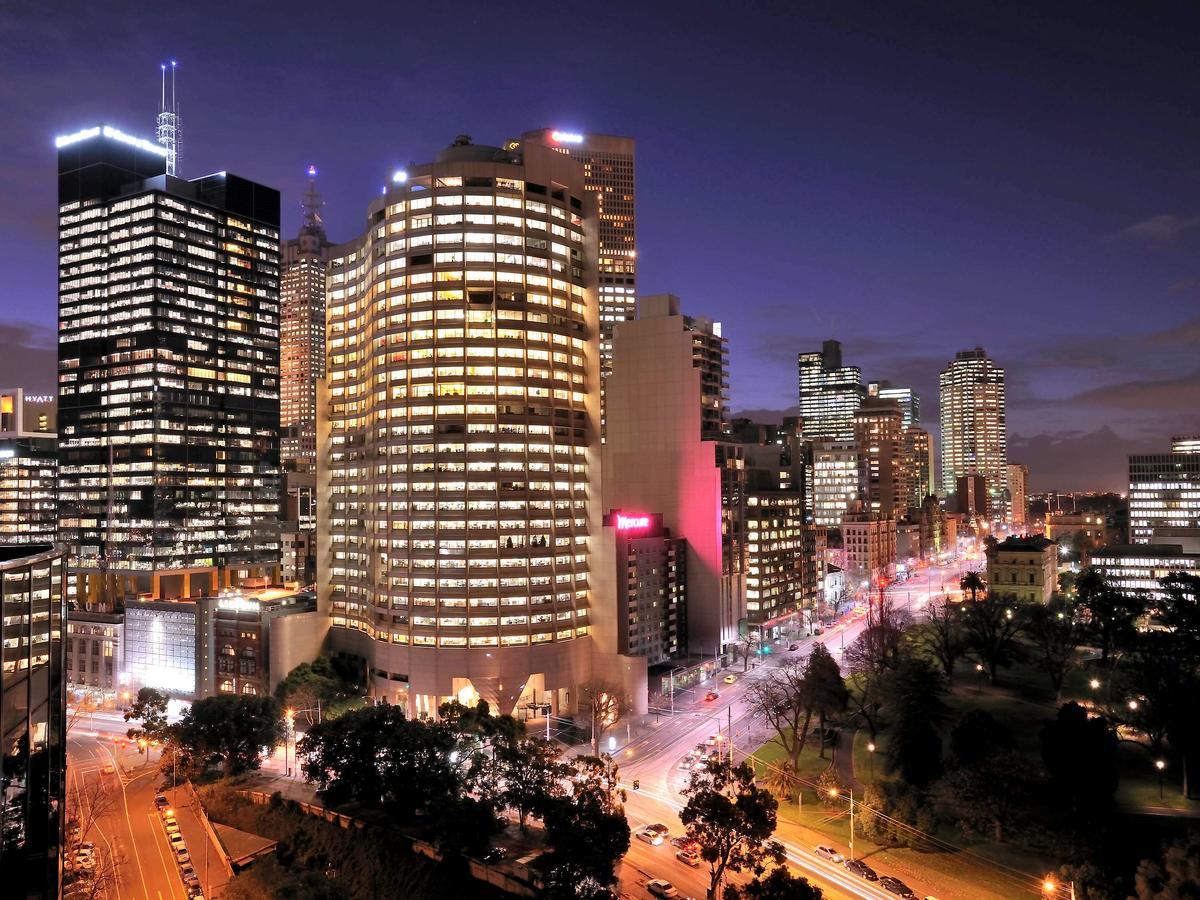 Mercure Melbourne Treasury Gardens Екстериор снимка